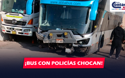 AREQUIPA: BUS QUE TRANSPORTABA 40 EFECTIVOS DE LA PNP IMPACTÓ CONTRA UN CERRO EN CARAVELÍ