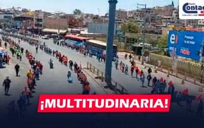 AREQUIPA: GRAN CANTIDAD DE MANIFESTANTES DE CONSTRUCCIÓN CIVIL MARCHARON FRENTE AL TERMINAL TERRESTRE