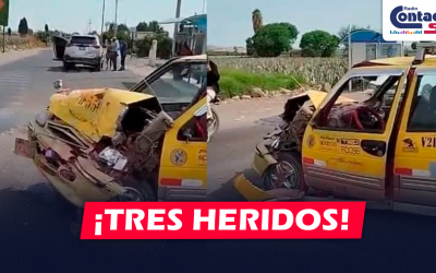 AREQUIPA: AUTO TICO IMPACTA CONTRA CAMIONETA DE FINANCIERA Y DEJA TRES PERSONAS HERIDAS