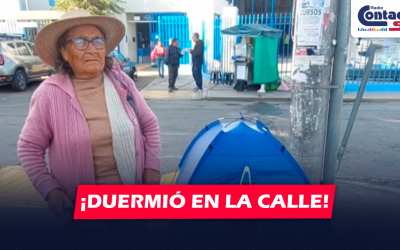 AREQUIPA: ADULTA MAYOR DURMIÓ AFUERA DE LA EMPRESA SEDAPAR DEBIDO A QUE NO ATENDIERAN UNA FUGA QUE TENÍA EN SU CASA