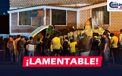 AREQUIPA: CONDUCTOR DE TRÁILER PIERDE LA VIDA LUEGO DE ESTRELLARSE CON LA FACHADA DE UNA VIVIENDA EN VITOR