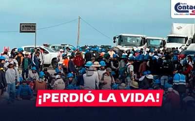 AREQUIPA: VARÓN PIERDE LA VIDA LUEGO DE CAER DE SU VEHÍCULO QUE SE ENCONTRABA VARADO EN PROTESTA DE MINEROS