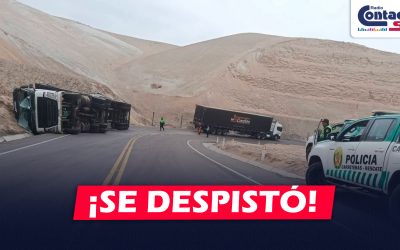 AREQUIPA: FUERTE ACCIDENTE SE REGISTRÓ EN LA VÍA COSTANERA DONDE UN CAMIÓN TERMINÓ FUERA DE LA CARRETERA