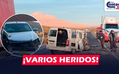 AREQUIPA: UNA MINIVAN Y UNA CAMIONETA IMPACTARON DE MANERA FRONTAL EN LA VÍA AREQUIPA-PUNO DEJANDO VARIOS HERIDOS