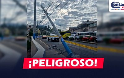 AREQUIPA: POSTE DE ALUMBRADO PÚBLICO EN LA AV. JUAN DE LA TORRE SERÍA UN PELIGRO PARA LA POBLACIÓN
