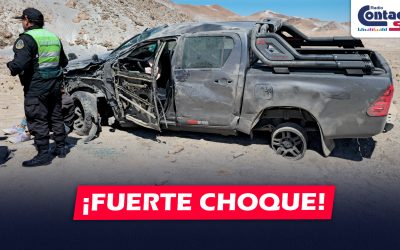 AREQUIPA: CAMIÓN IMPACTA CONTRA CAMIONETA Y LA DEJA A UN COSTADO DE LA VÍA CON UNA PERSONA HERIDA