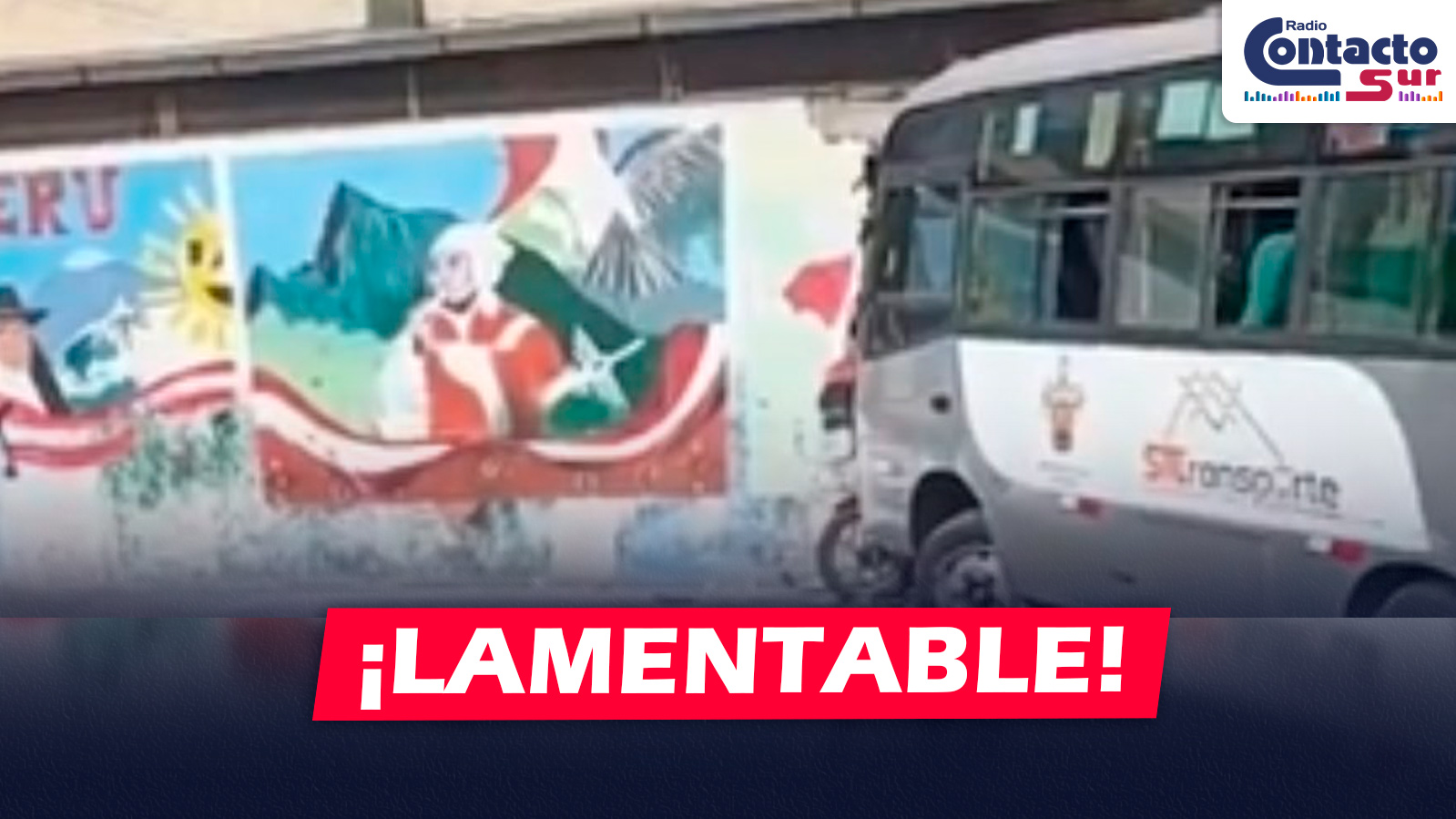 AREQUIPA: MOTOCICLISTA MUERE TRAS SER ARROLLADO POR CÚSTER QUE SE EMPOTRÓ EN EL COLEGIO PÍO XII EN MARIANO MELGAR