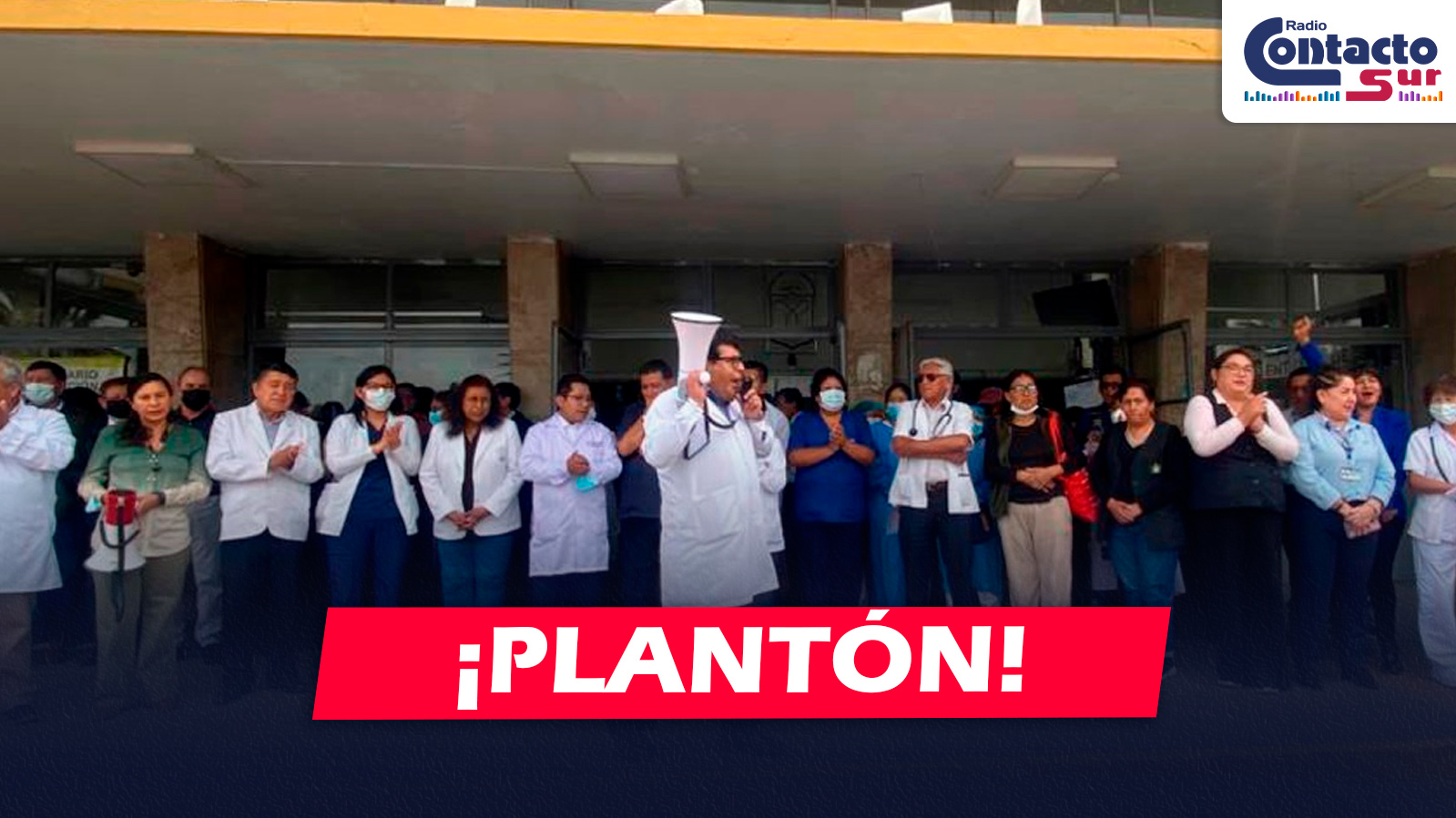 AREQUIPA: MÉDICOS Y ADMINISTRATIVOS DEL HONORIO DELGADO REALIZAN PLANTÓN Y EXIGEN CAMBIO DE DIRECTOR