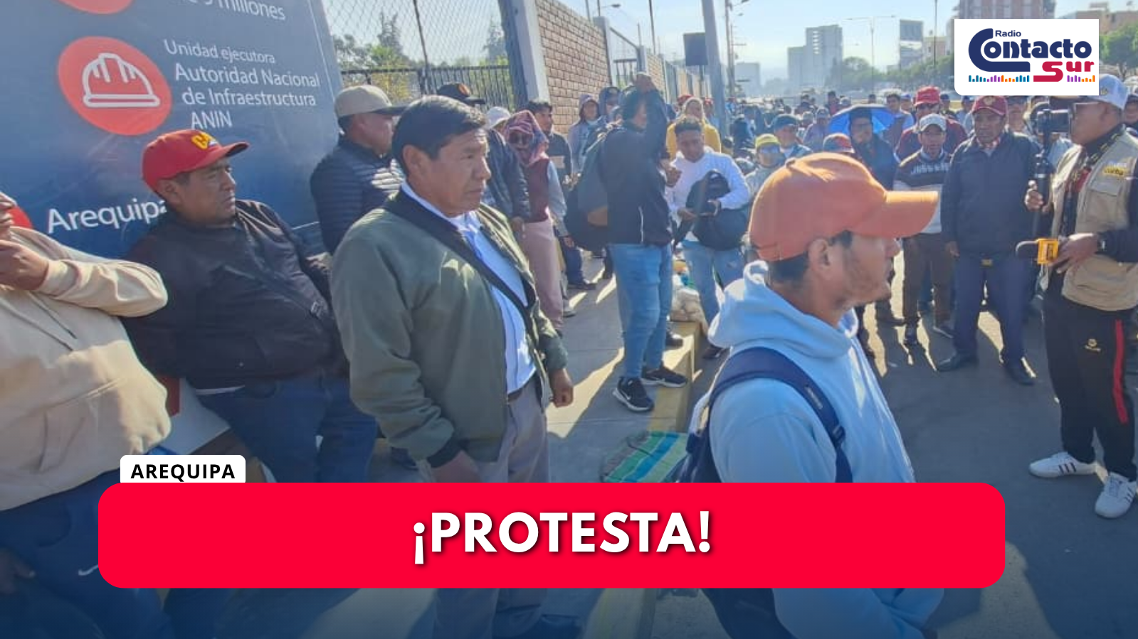 TRABAJADORES DE CONSTRUCCIÓN CIVIL PROTESTAN EN LA GERENCIA REGIONAL DE SALUD