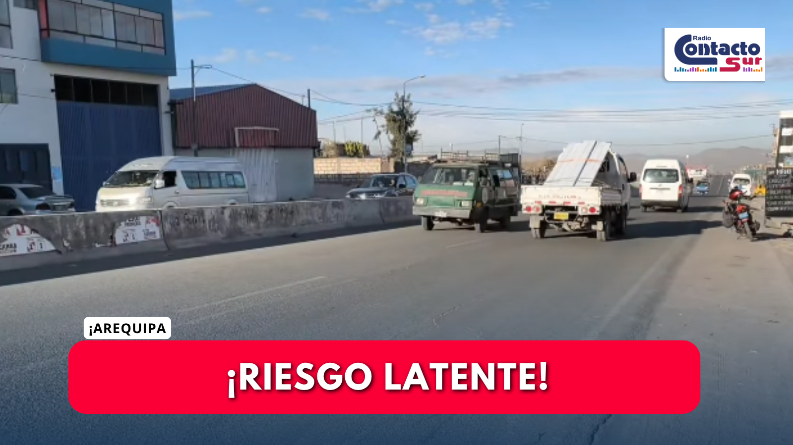 CONDUCTORES HACEN LO QUE QUIEREN EN LA AUTOPISTA AREQUIPA–LA JOYA A DÍAS DE LA INAUGURACIÓN DEL PUENTE VIRGEN DE CHAPI 